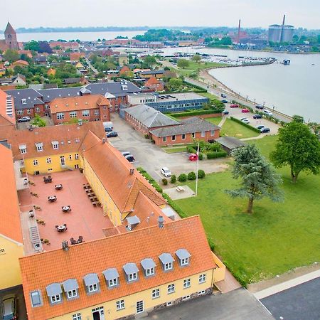 Hotel Residens Moen Stege Exterior photo