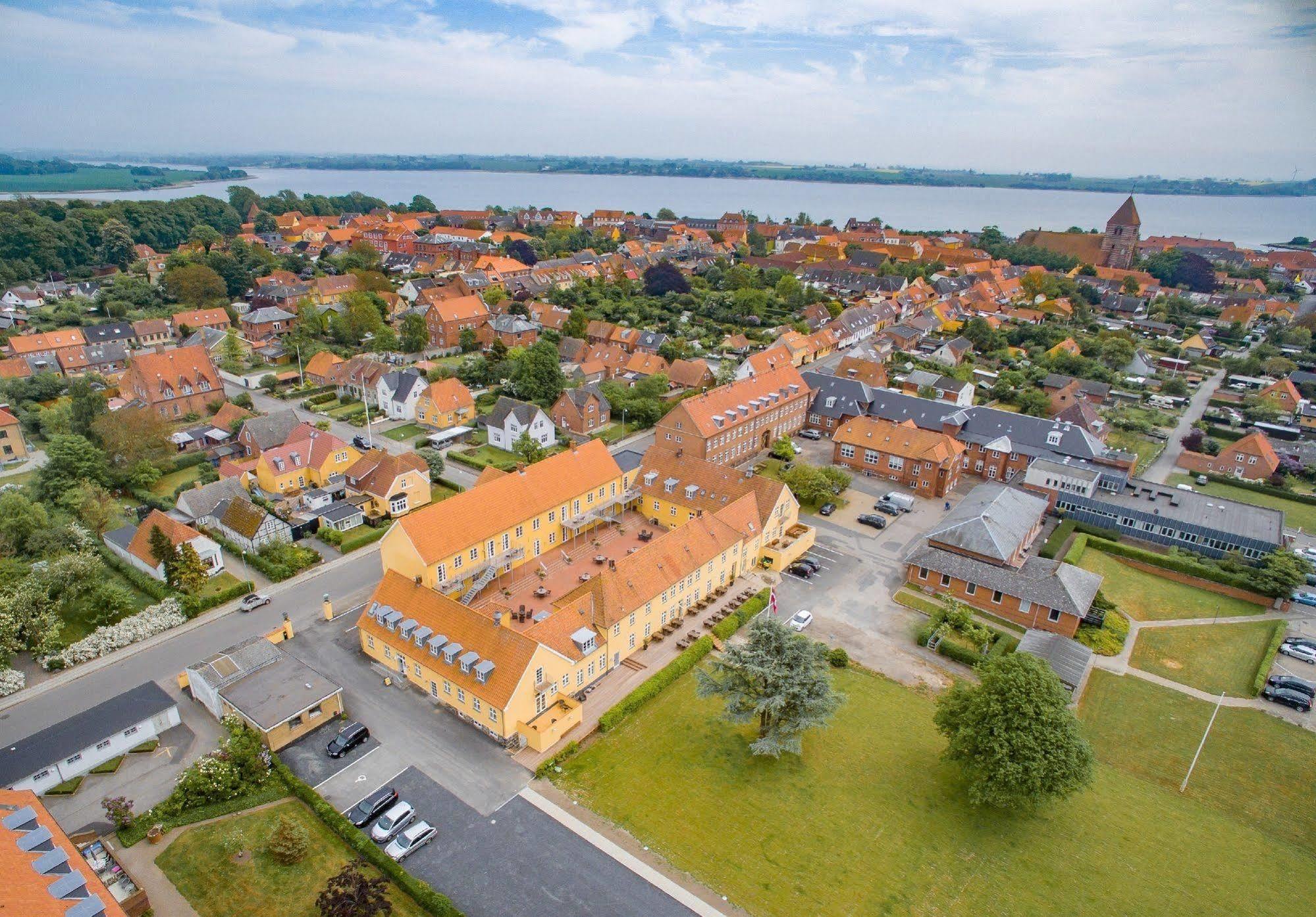 Hotel Residens Moen Stege Exterior photo